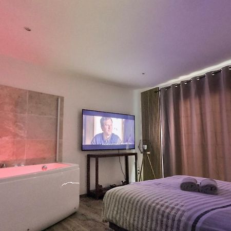 Bel Appartement Rdc Detente Balneo & Cine & Terrasse Proche Centre Gare אמיינס מראה חיצוני תמונה